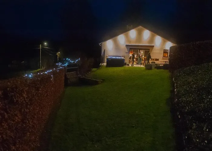 Le Petit Feriehus Érezée